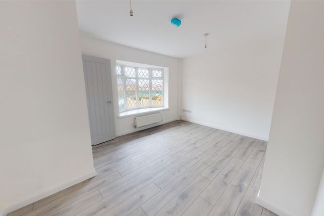 59 Dawlish Drive, Stoke-On-Trent photo 4