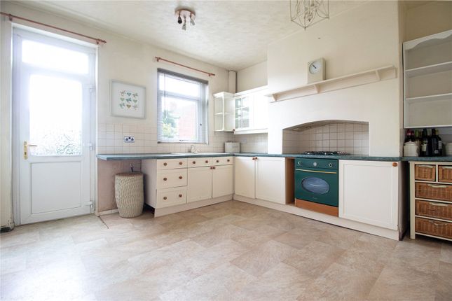 134, Summer Lane, Barnsley photo 4