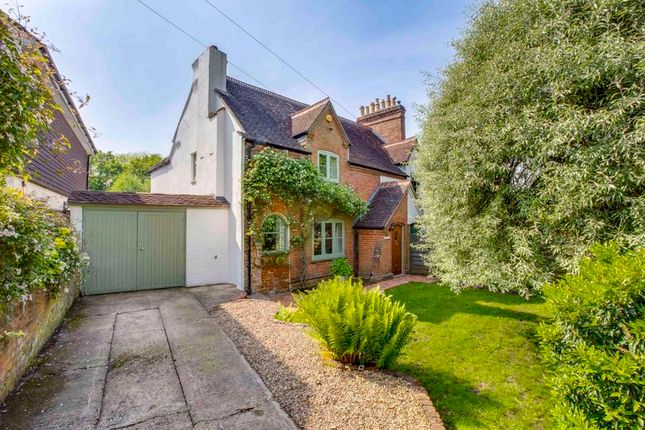 Cottage for sale in Hammersley Lane, Penn, High Wycombe