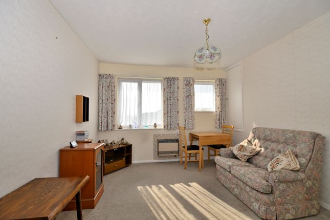 7a, Iford Close, South Heighton photo 2