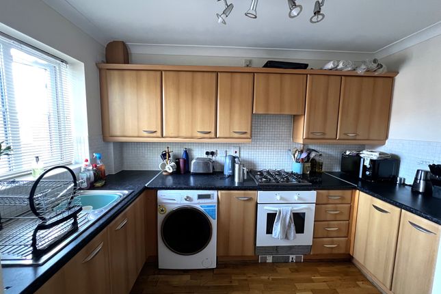 15, Brewery Drive, Halstead photo 4