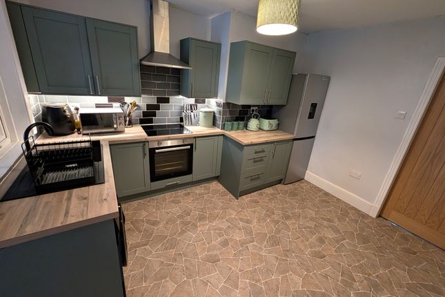 3, Eastwood Street, Barnoldswick photo 5