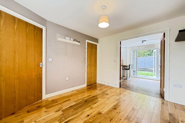 25, Clos Y Wern, Swansea photo 4