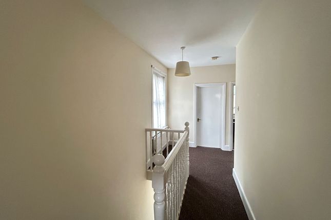 29a Junction Road, London photo 3