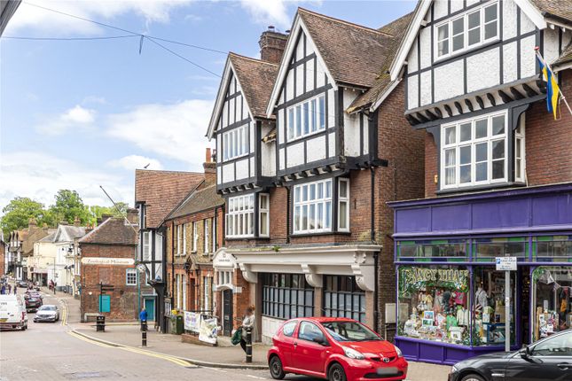 2 bed flat for sale in High Street, Tring, Hertfordshire HP23