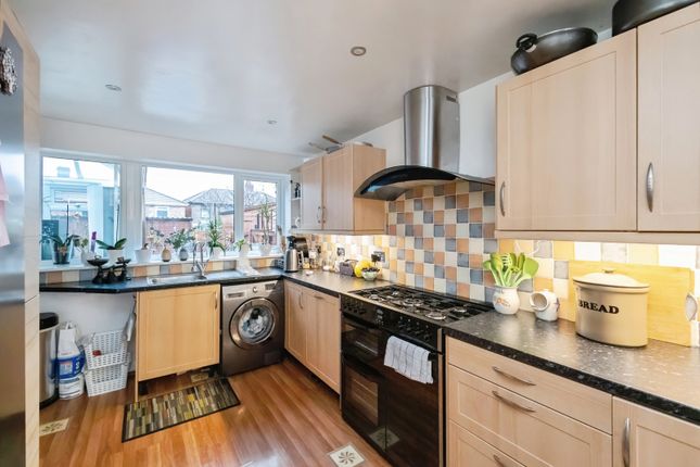 106, Wilshaw Grove, Lancashire photo 4