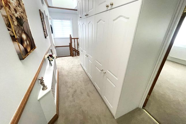 Upstairs Hallway.Jpg