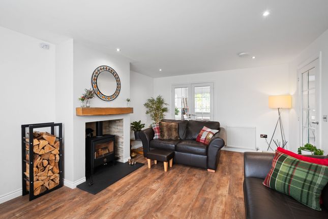 35 Rowan Place, Livingston photo 4