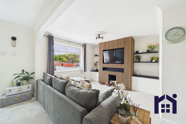 14 Birchwood Drive, Chorley photo 5