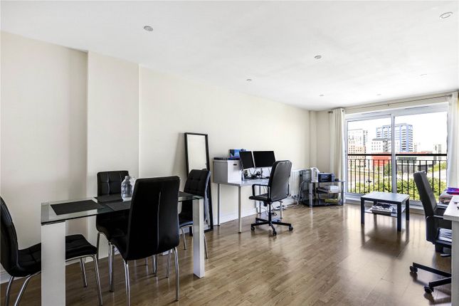 Thumbnail Flat to rent in Settlers Court, 17 Newport Avenue, London