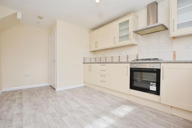 3, Exton Court, Scunthorpe photo 4