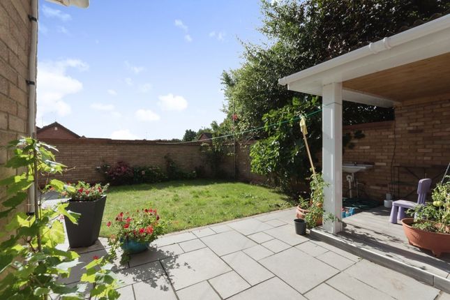 Detached house for sale in 11 Bramble End, Northampton, Northamptonshire