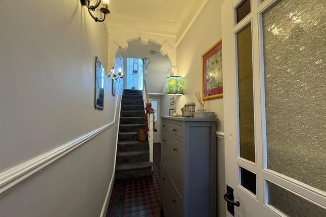 Castle Croft 21, Park Hill, Tiverton photo 2