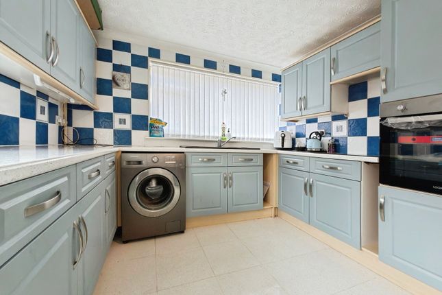 1, Can-yr-Aderyn, Swansea photo 4
