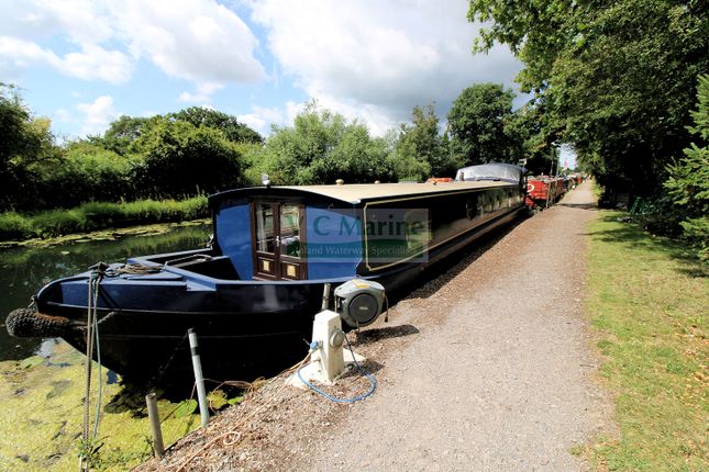 Thumbnail Houseboat for sale in The Boatyard, Mansion Lane, Iver