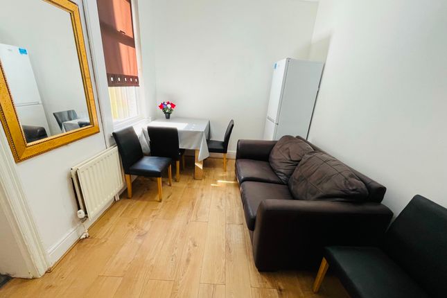Thumbnail Room to rent in Trentham Road, Coventry
