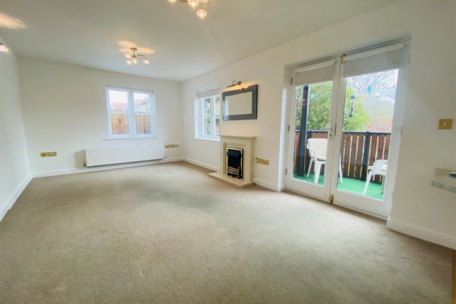 Flat 6, Appletree Court, 45, Town Street, Belper photo 3