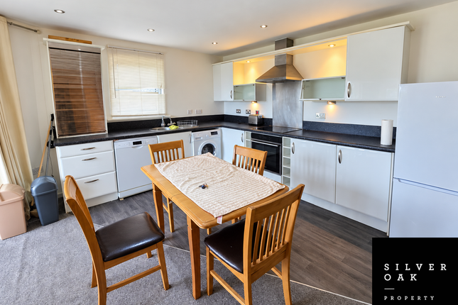Flat 18, Llanelli photo 3