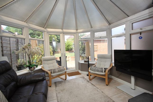 12, Butterfields, Wellingborough photo 3