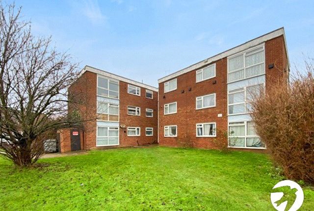 Thumbnail Flat to rent in Wessex Drive, Erith, Kent