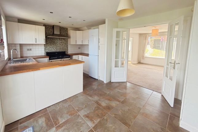 6, Cleeve Mount, Leicestershire photo 3