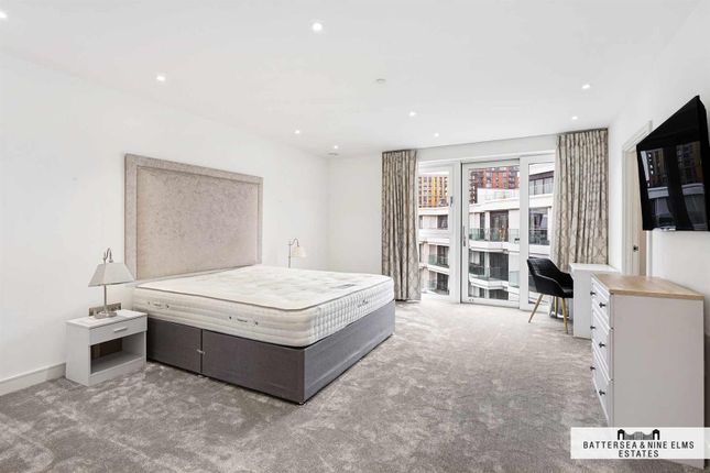 Collet House, London photo 3