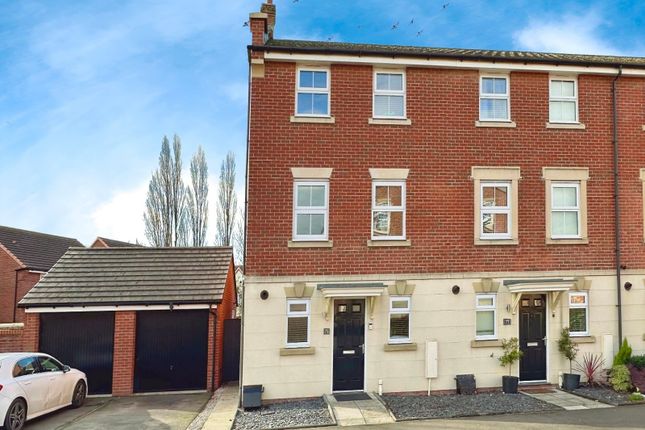 End terrace house for sale in Coupland Road, Selby