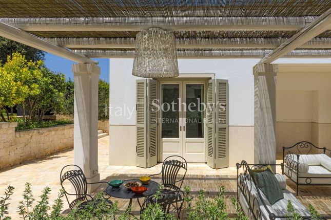 Villa for sale in Viale Antico, Fasano, Puglia