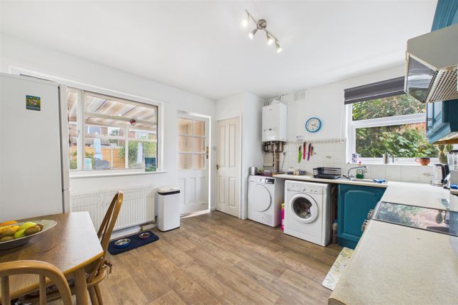 6, Marquis Avenue, Balderton photo 4