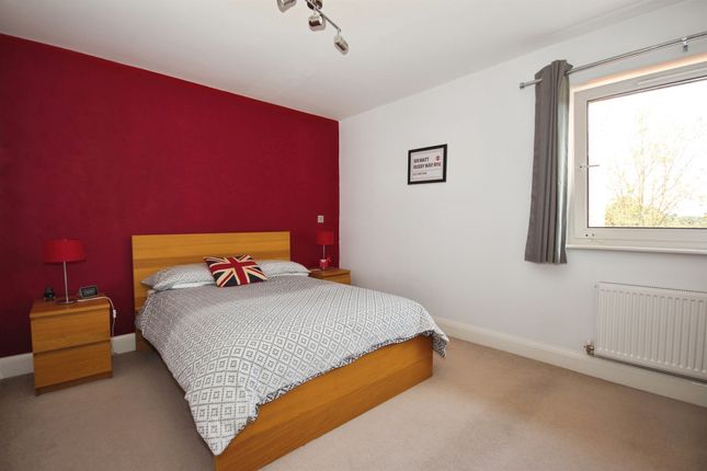 9, Kempton Drive, WARWICK photo 4