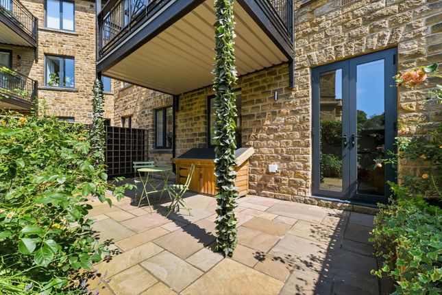 9 9 East Court, Carriage Spring Drive, Broomhill,, Sheffield photo 4