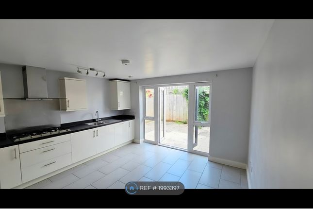 Prestbury Close, Cheltenham photo 3