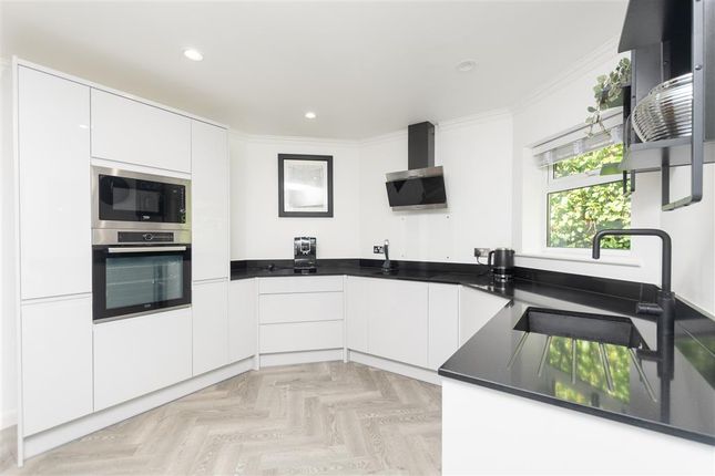Thumbnail Detached bungalow for sale in Beechwood Drive, Culverstone, Meopham, Kent