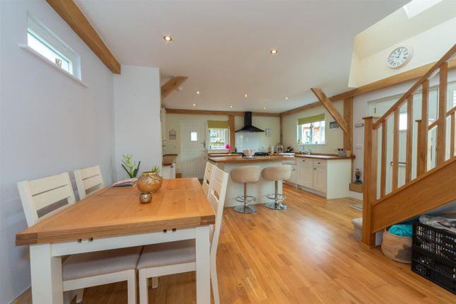 Hardinge Place Toddington Dunstable Lu5 3 Bedroom Barn Conversion Hardinge Place Toddington Dunstable Lu5 3 Bedroom Barn Conversion For 47712260 Primelocation