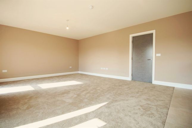 Flat to rent in Apartment 6 Dunwood, Homestead Road, Disley