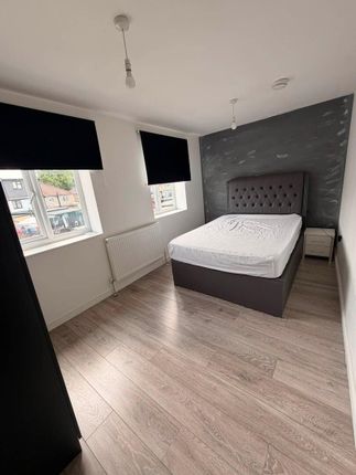 16A, The Link, Enfield photo 4