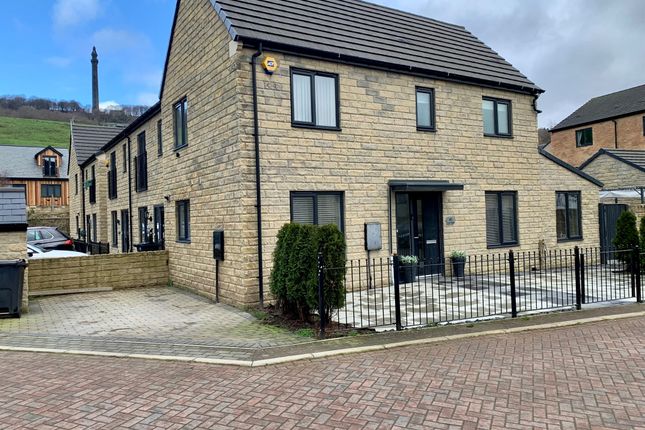 Thumbnail Semi-detached house for sale in Beck Road, Sowerby Bridge