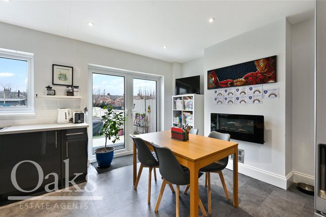 36, Kynaston Avenue, Surrey photo 3