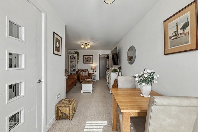 Royles Lodge, Royles Lodge, Torentun Close, Thornton-Cleveleys photo 4