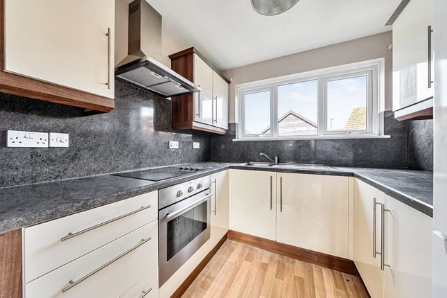 Flat 9, Green Court Cakeham Road, Chichester photo 2