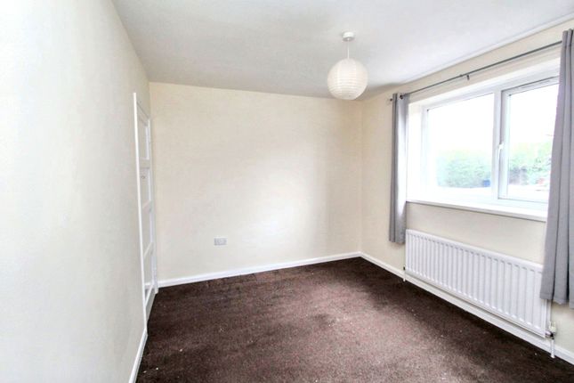 68, Haughton Crescent, Newcastle upon Tyne photo 4