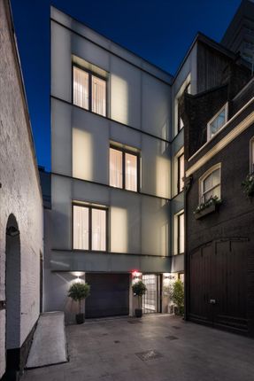 Thumbnail Town house for sale in Down Street Mews, Mayfair, London