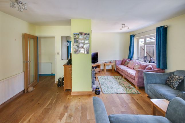 26, Southlands, East Grinstead photo 4