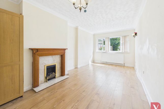 587, Dunstable Road, Luton photo 4