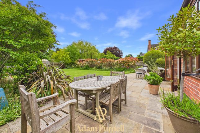 77 Leicester Road, Hinckley photo 4