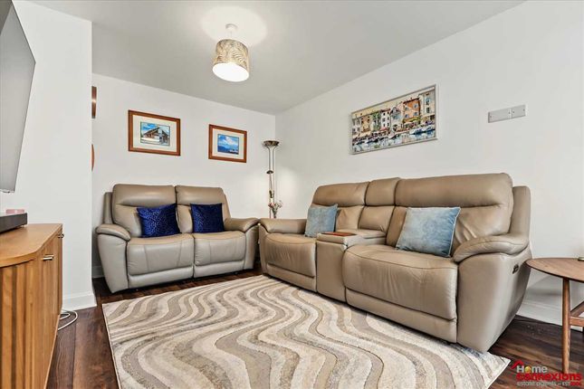 70, Cot Castle Grove, Stonehouse, STONEHOUSE photo 4