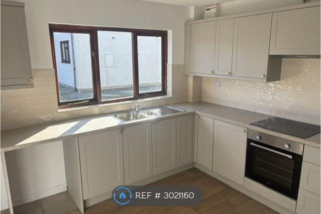 Fenton Court, Haverfordwest photo 2