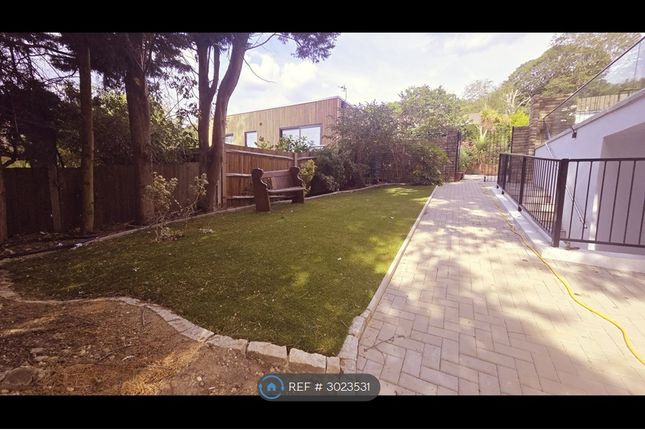 Madeira Avenue, Bromley photo 4