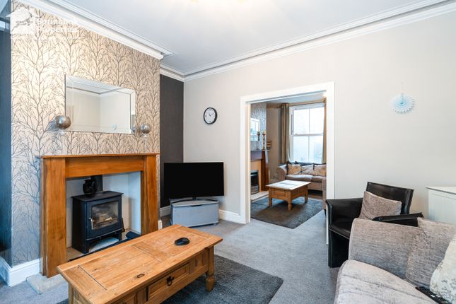 11, Windsor Crescent, Bridlington photo 3