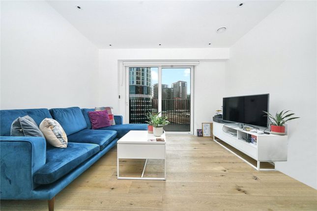 Flat for sale in 7A Exchange Gardens, London
